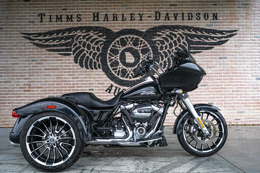 2025 Harley-Davidson® FLTRT - Road Glide® 3