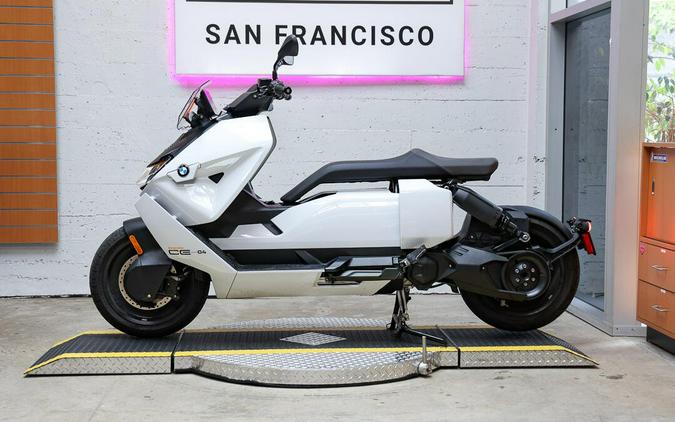 2022 BMW CE 04