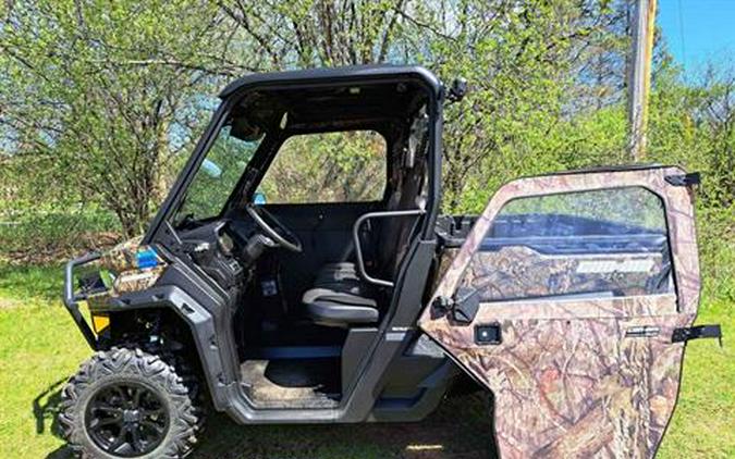 2017 Can-Am Defender DPS HD8