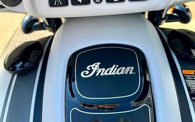 2024 Indian Motorcycle® Chieftain® Dark Horse® Ghost White Metallic Smoke