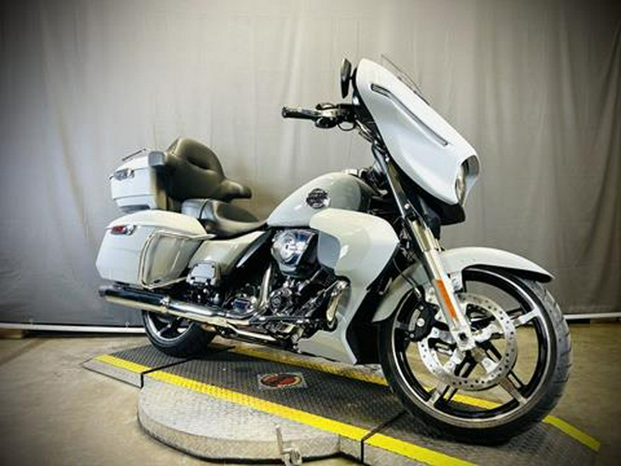 2025 Harley-Davidson Street Glide® Ultra