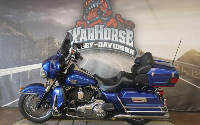 2010 Harley-Davidson® FLHTCU - Ultra Classic® Electra Glide