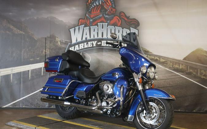 2010 Harley-Davidson® FLHTCU - Ultra Classic® Electra Glide