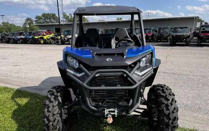 2023 Can-Am® Commander XT 700