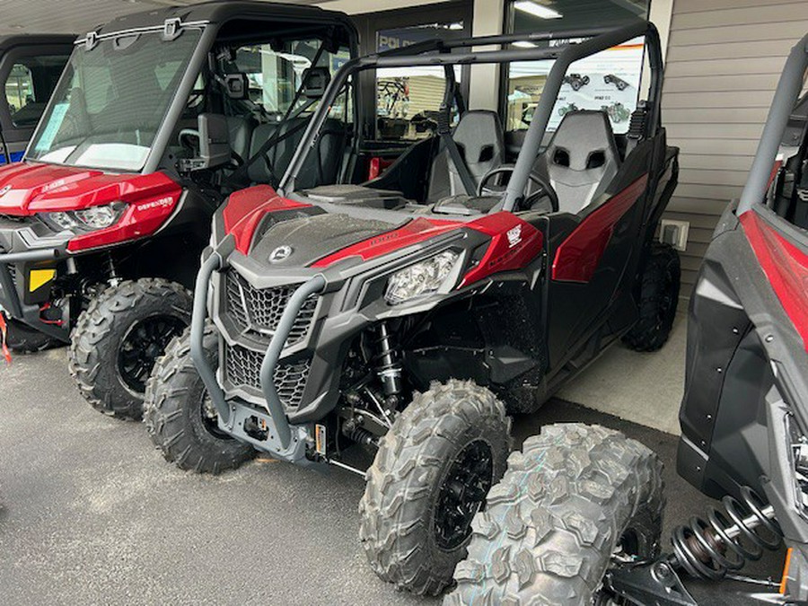 2024 Can-Am Maverick Trail DPS 1000 Red