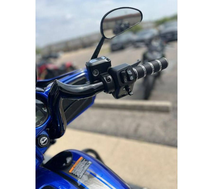 2026 Indian Motorcycle® Chieftain® Dark Horse® Deep Blue Metallic