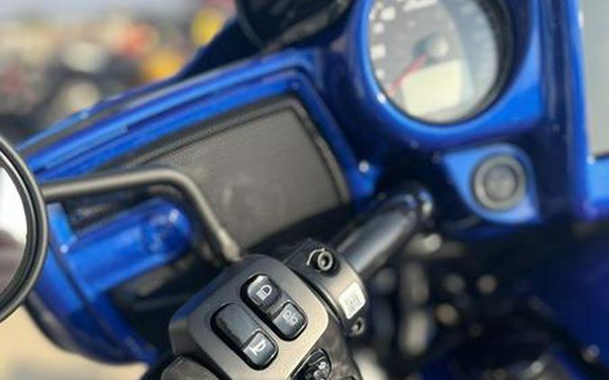 2026 Indian Motorcycle® Chieftain® Dark Horse® Deep Blue Metallic