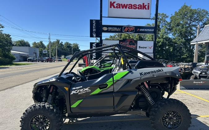 2027 KAWASAKI TERYX KRX 1000 TR Smoky Gray/Super Black - K10122