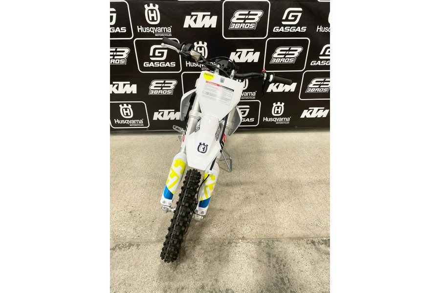 2024 Husqvarna Motorcycles EE 5