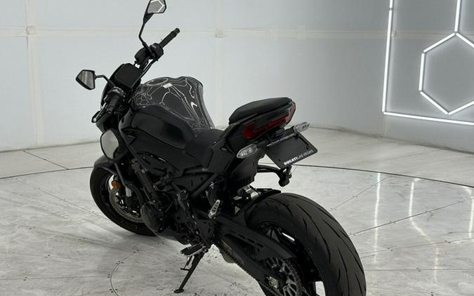2025 Kawasaki Z900 SE ABS