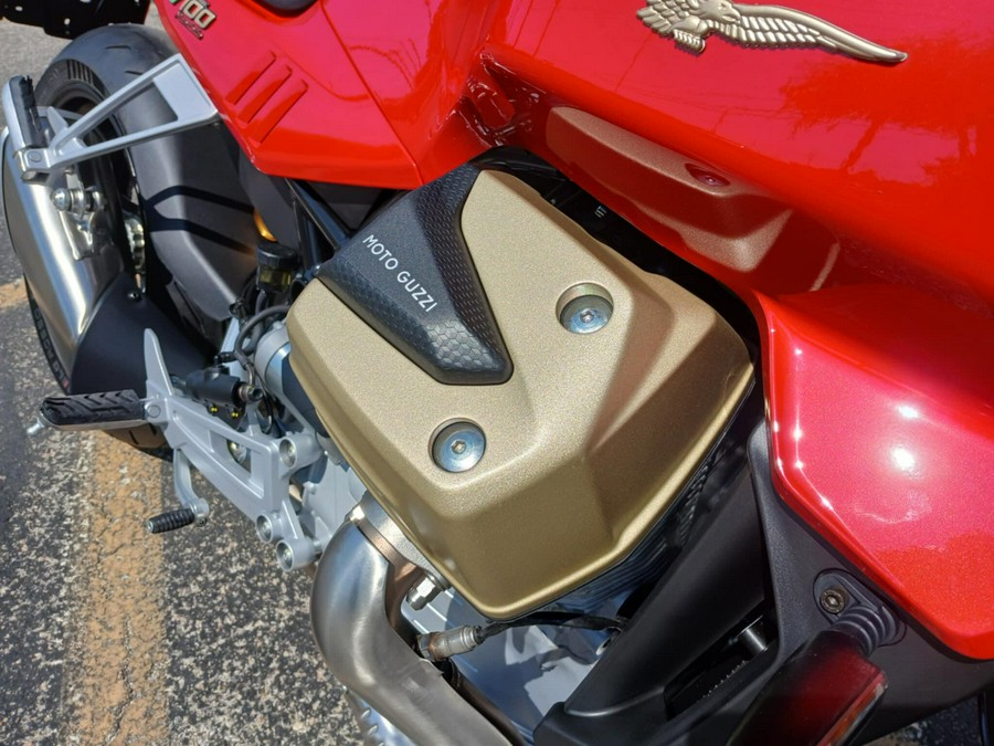2025 Moto Guzzi V100 Mandello