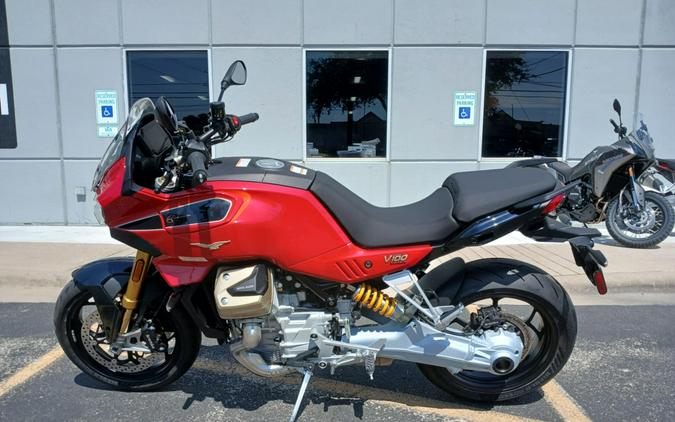 2025 Moto Guzzi V100 Mandello