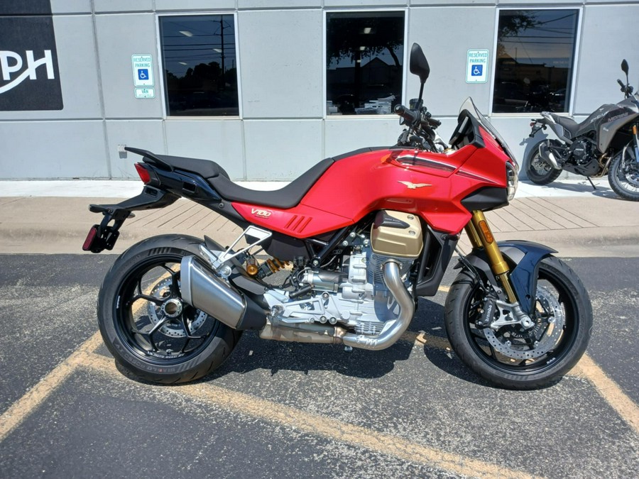 2025 Moto Guzzi V100 Mandello