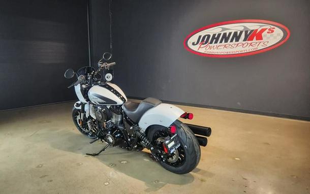 2025 Indian Sport Chief Ghost White Metallic Smoke