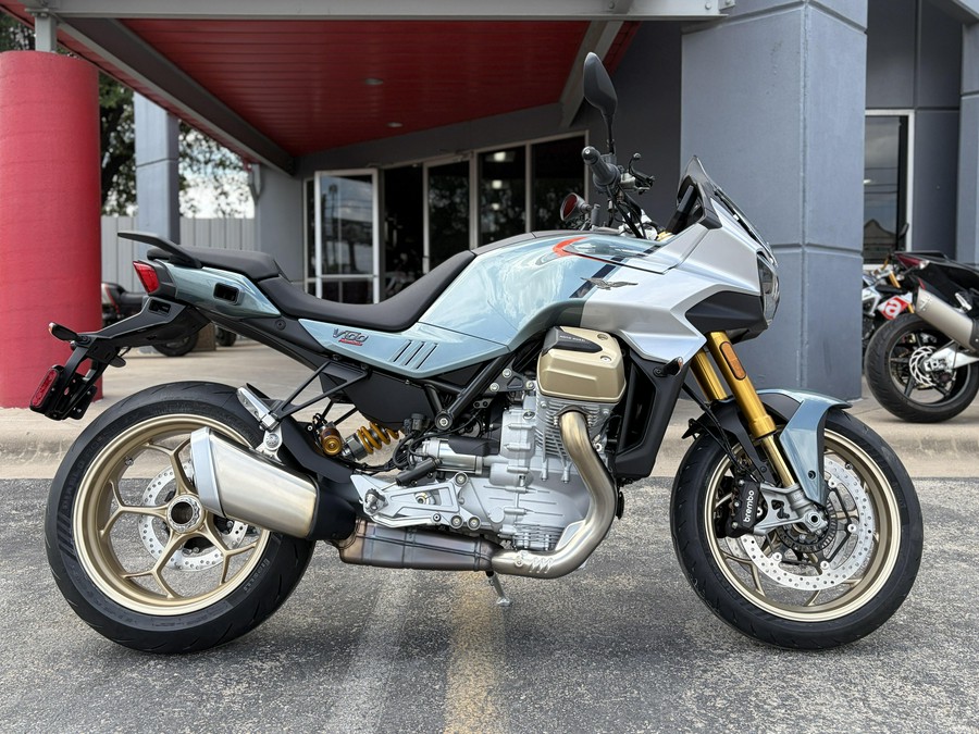 2027 Moto Guzzi V100 Mandello