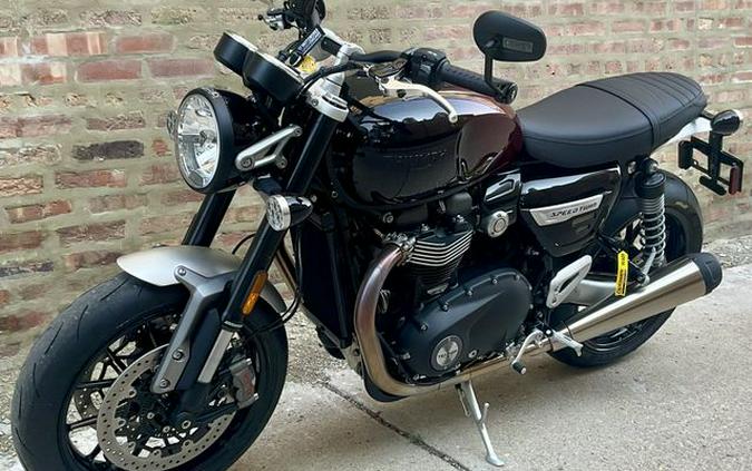 2024 Triumph Speed Twin 1200 Stealth Edition