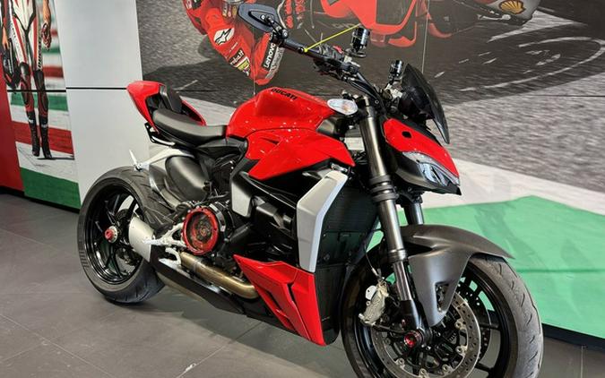 2022 Ducati Streetfighter V2 Ducati Red