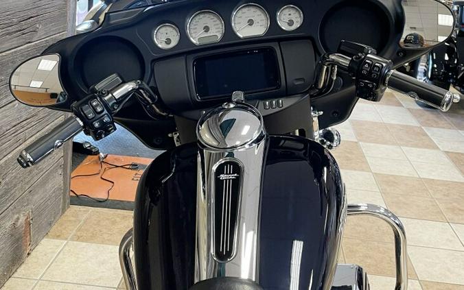 2019 Harley-Davidson Street Glide Midnight Blue