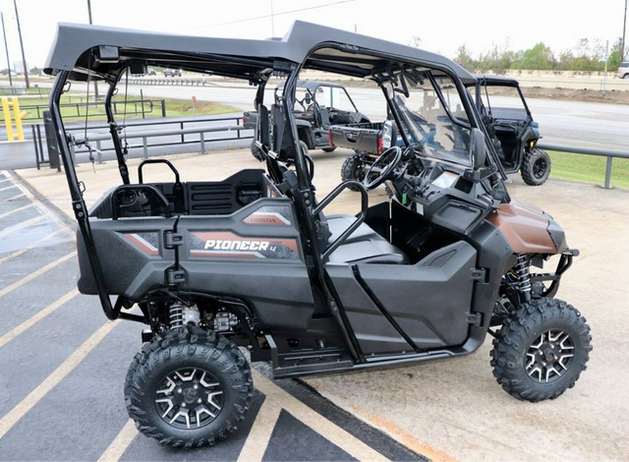 2022 Honda Pioneer 700-4 Deluxe