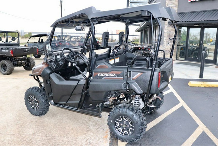 2022 Honda Pioneer 700-4 Deluxe