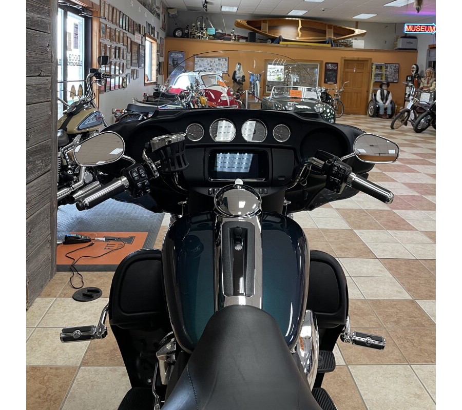 2021 HarleyDavidson Tri Glide Ultra Snake Venom for sale in Bonduel, WI