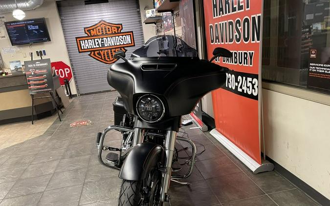 2015 Harley-Davidson® FLHXS - Street Glide® Special