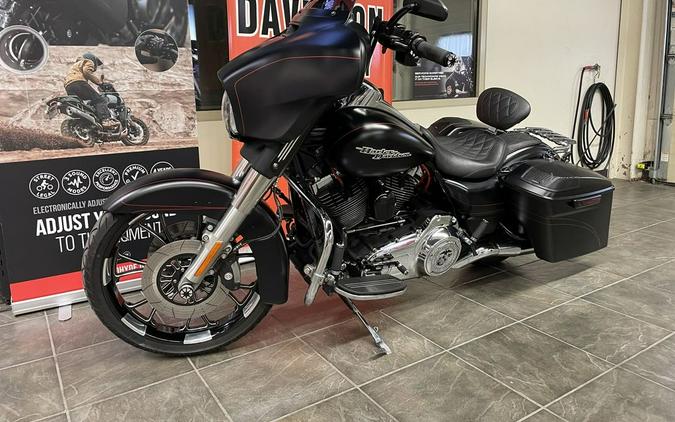 2015 Harley-Davidson® FLHXS - Street Glide® Special