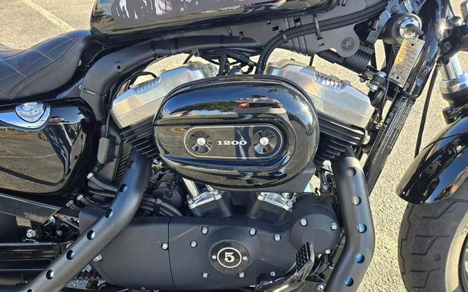 2013 Harley-Davidson® XL1200X - Sportster® Forty-Eight®