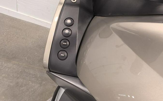 2016 BMW R 1200 RT Platinum Bronze Metallic