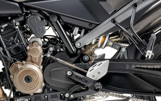 2027 Husqvarna Svartpilen 801