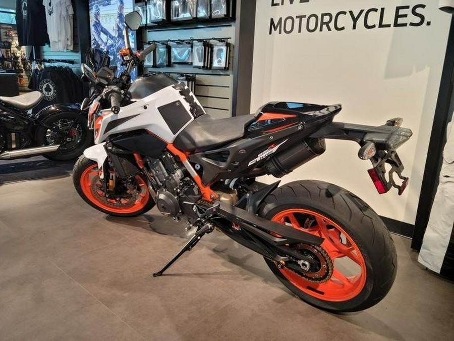 2021 KTM 890 DUKE