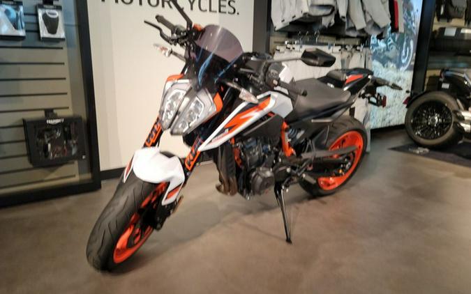 2021 KTM Duke 890