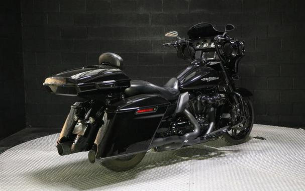2017 Harley-Davidson® FLHXS - Street Glide® Special