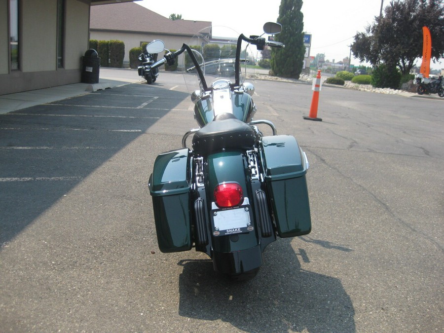 2016 Harley-Davidson Road King Two-Tone Deep Jade Pearl/Vivid Black