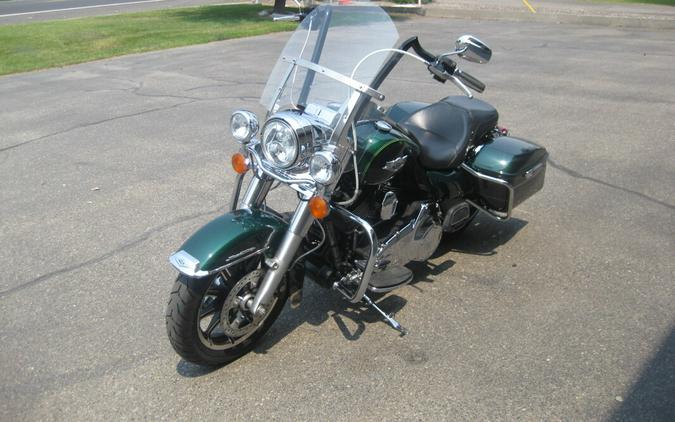 2016 Harley-Davidson Road King Two-Tone Deep Jade Pearl/Vivid Black