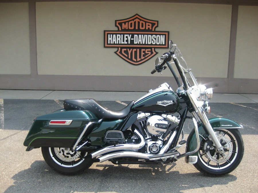 2016 Harley-Davidson Road King Two-Tone Deep Jade Pearl/Vivid Black