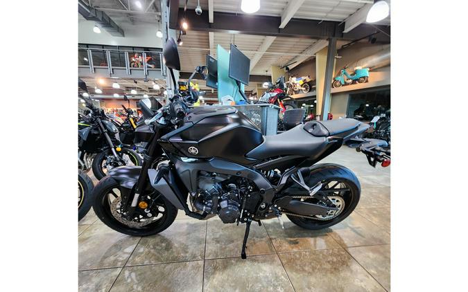 2024 Yamaha MT-09 CA