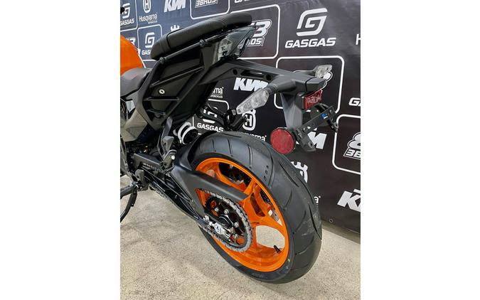 2024 KTM Duke 250