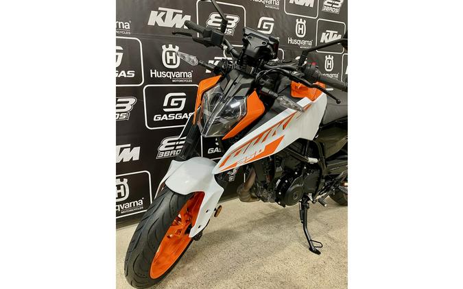 2024 KTM Duke 250