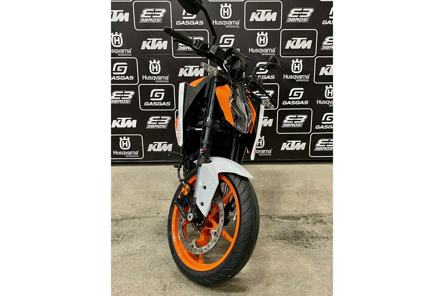 2024 KTM Duke 250