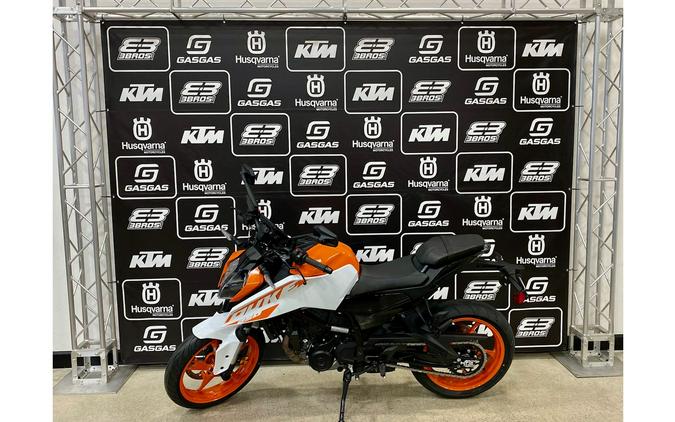 2024 KTM Duke 250