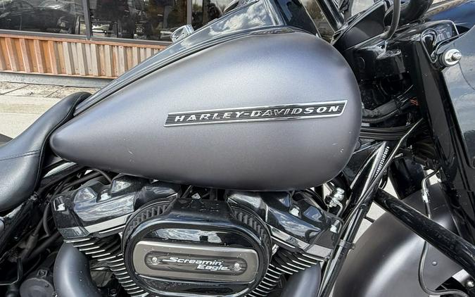2017 Harley-Davidson® FLHRXS - Road King® Special