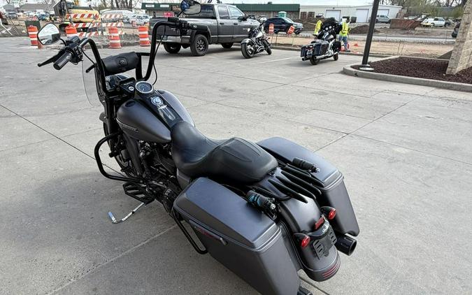 2017 Harley-Davidson® FLHRXS - Road King® Special