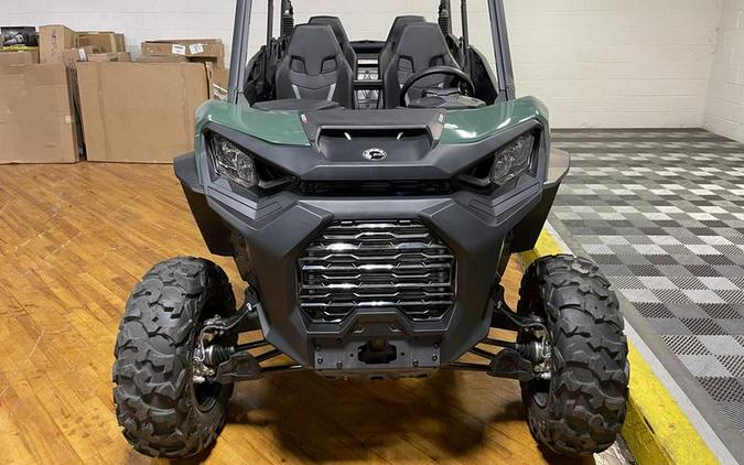 2023 Can-Am® Commander MAX DPS