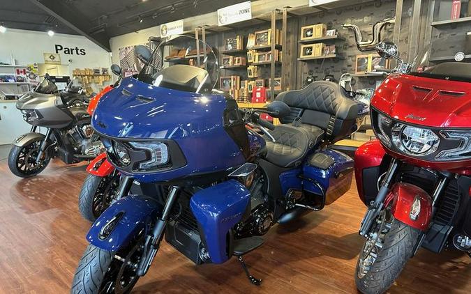 2024 Indian Motorcycle® Pursuit® Dark Horse® with PowerBand Audio Package Springfield Blue