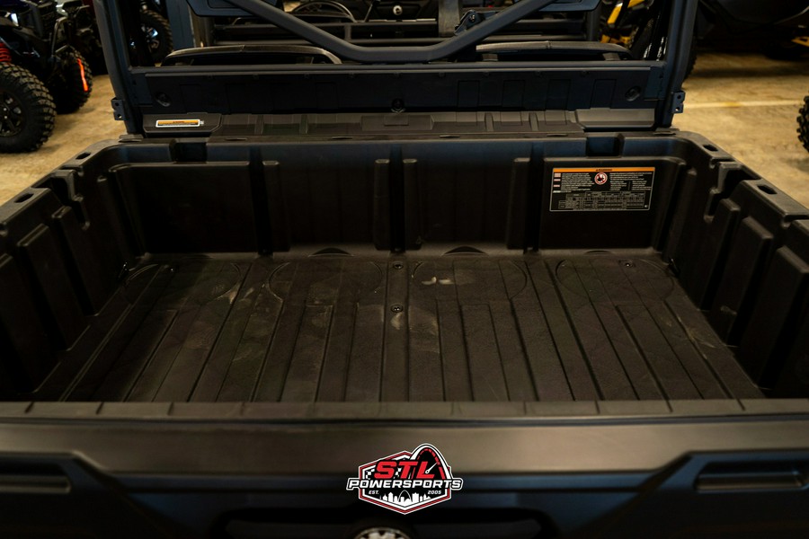 2025 Can-Am Defender MAX HD9