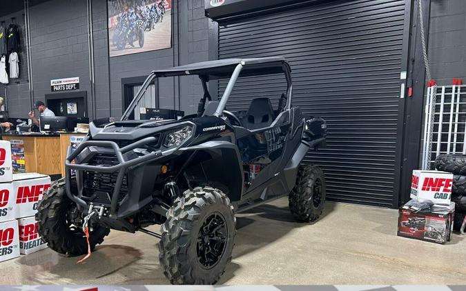 2025 Can-Am Commander XT 700