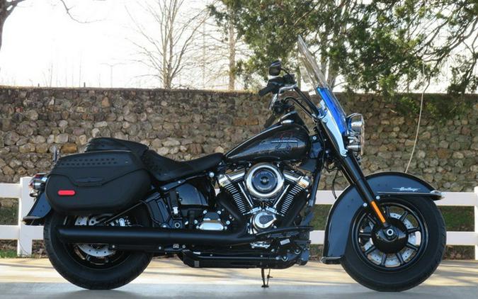 2026 Harley-Davidson Softail FLHC - Heritage Classic