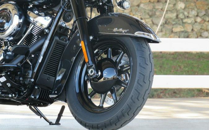 2026 Harley-Davidson Softail FLHC - Heritage Classic