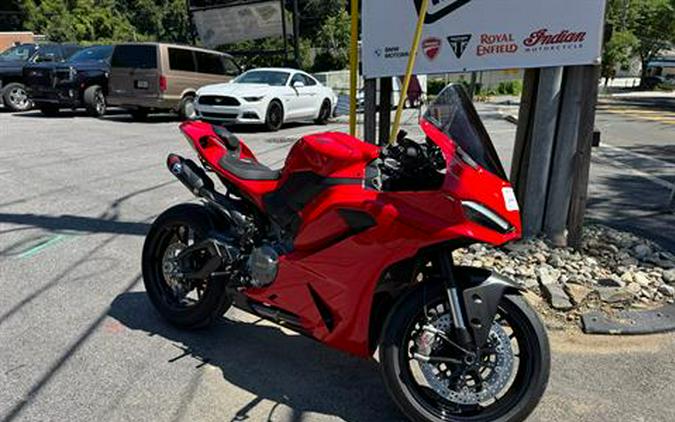 2025 Ducati Panigale V2